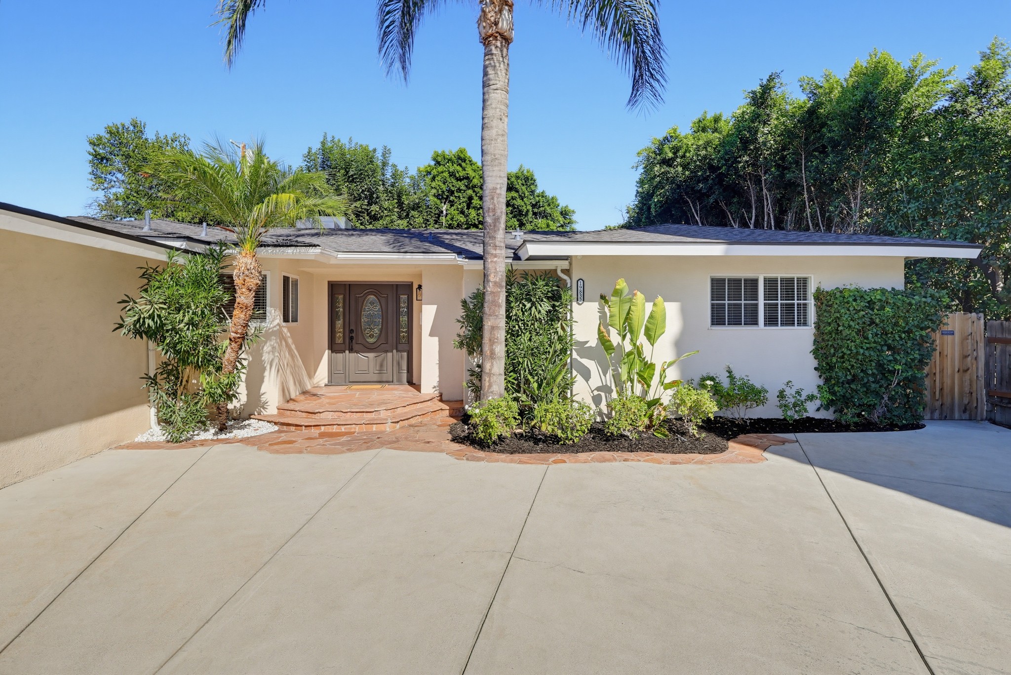 Virtual tour photo 7 of 88 for 19832 & 19830  Acre Street
