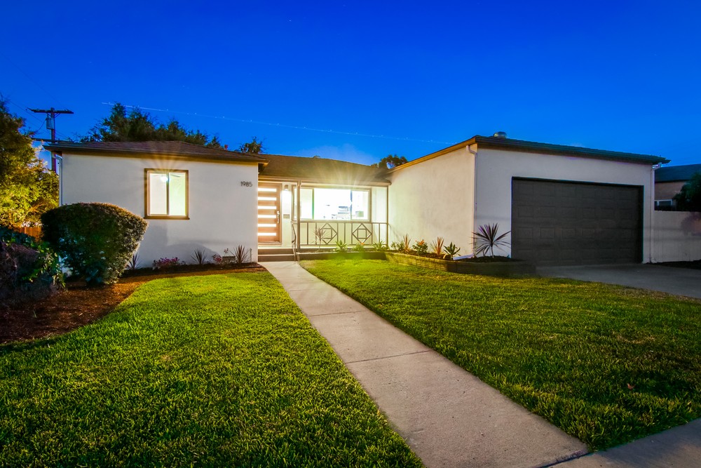 Virtual tour photo 4 of 65 for 1985 Petra Dr