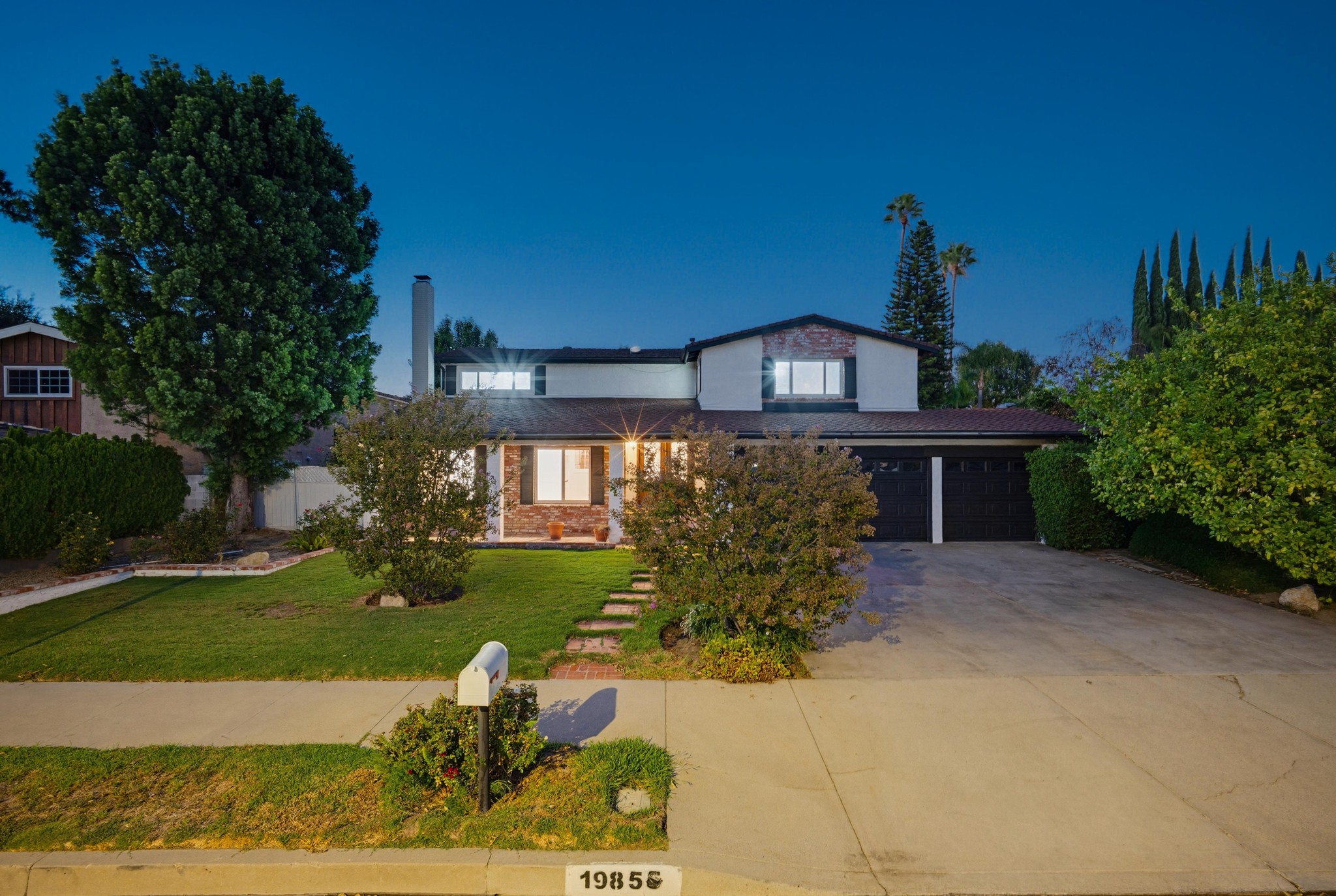 Virtual tour photo 1 of 87 for 19859 Vintage St