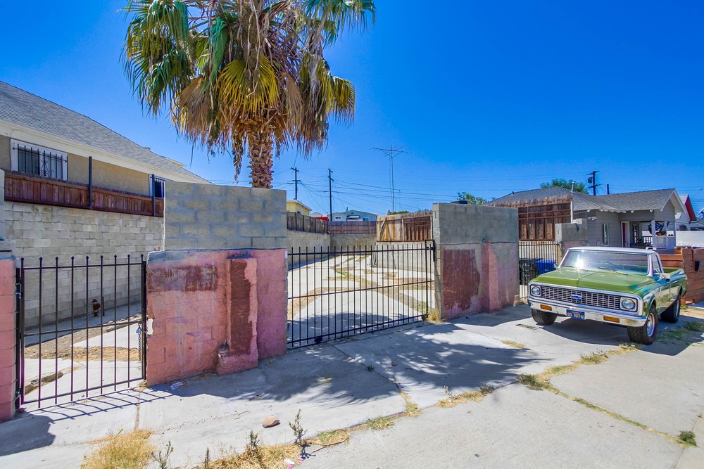 Virtual tour photo 1 of 16 for 1989 Pueblo St