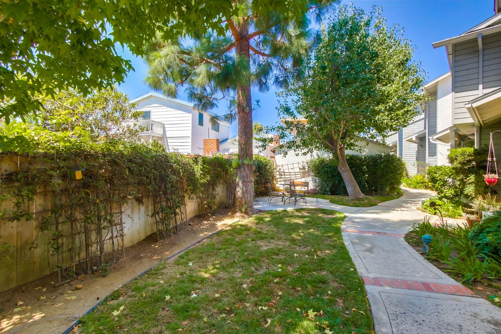 Virtual tour photo 33 of 35 for 1996 Diamond St