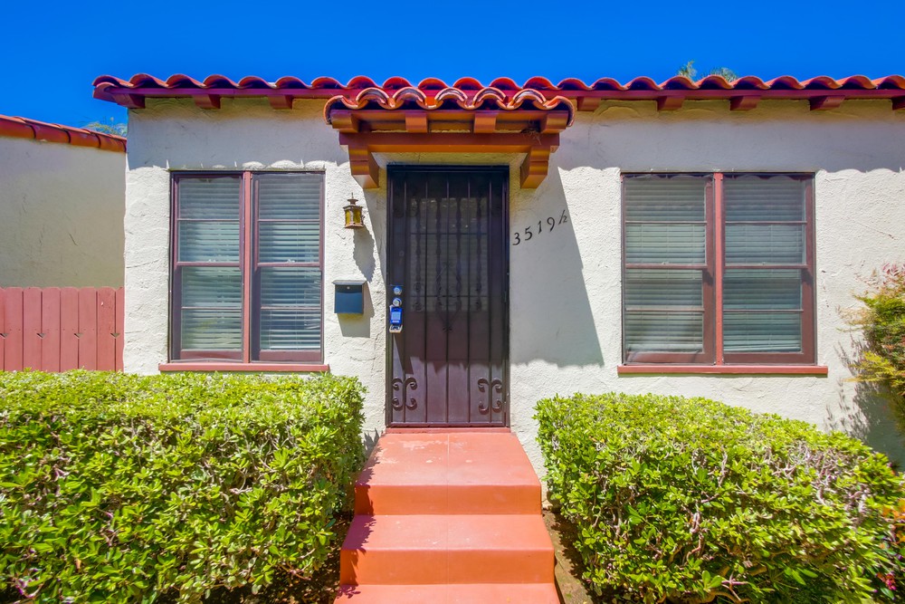 Virtual tour photo 5 of 41 for 2 Sixth Ave #3523