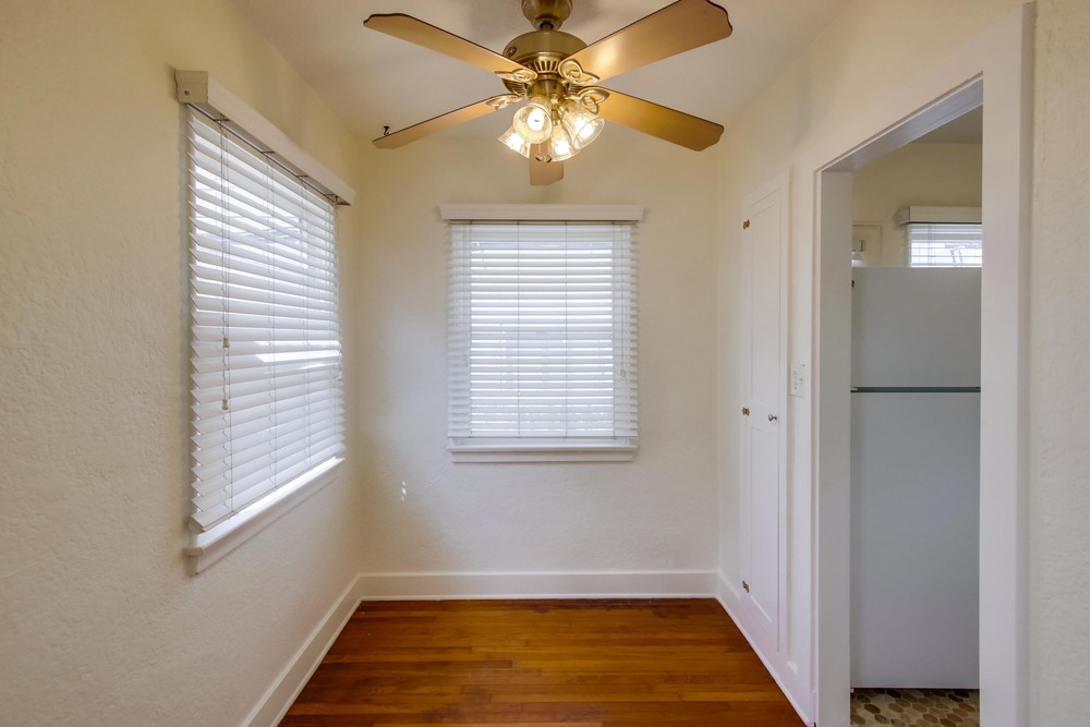 Virtual tour photo 10 of 41 for 2 Sixth Ave #3523