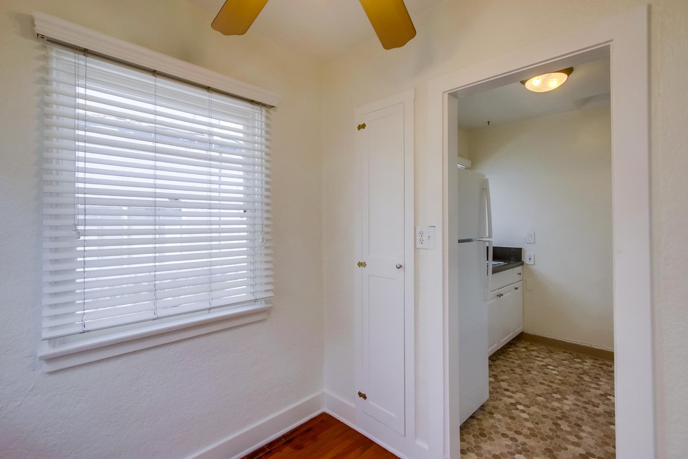 Virtual tour photo 11 of 41 for 2 Sixth Ave #3523