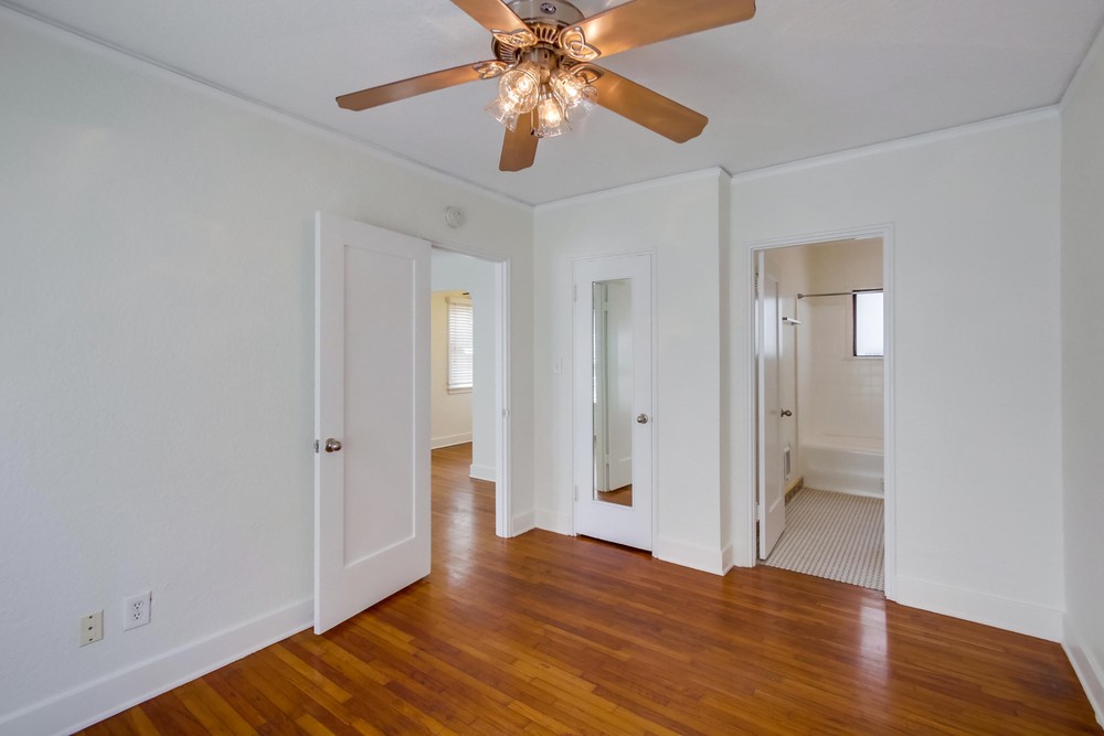 Virtual tour photo 19 of 41 for 2 Sixth Ave #3523