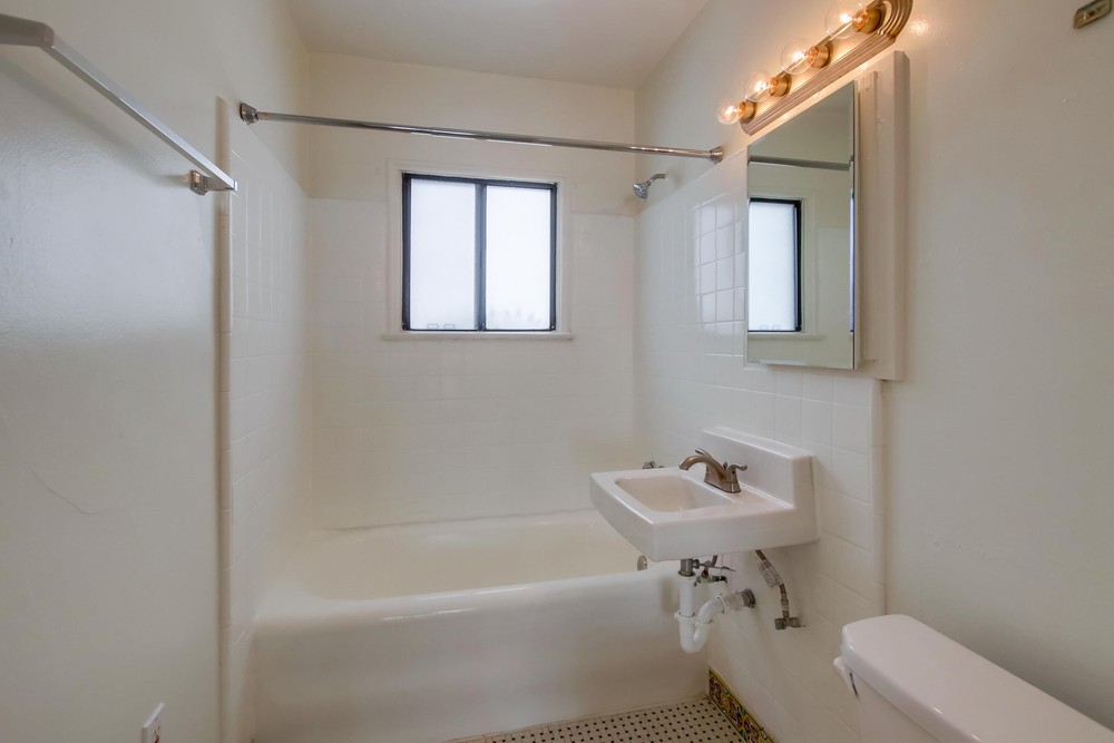Virtual tour photo 21 of 41 for 2 Sixth Ave #3523