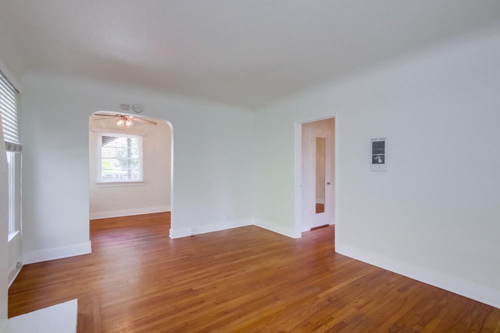 Virtual tour photo 27 of 41 for 2 Sixth Ave #3523