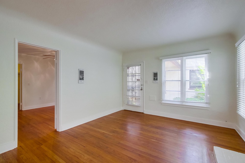 Virtual tour photo 28 of 41 for 2 Sixth Ave #3523