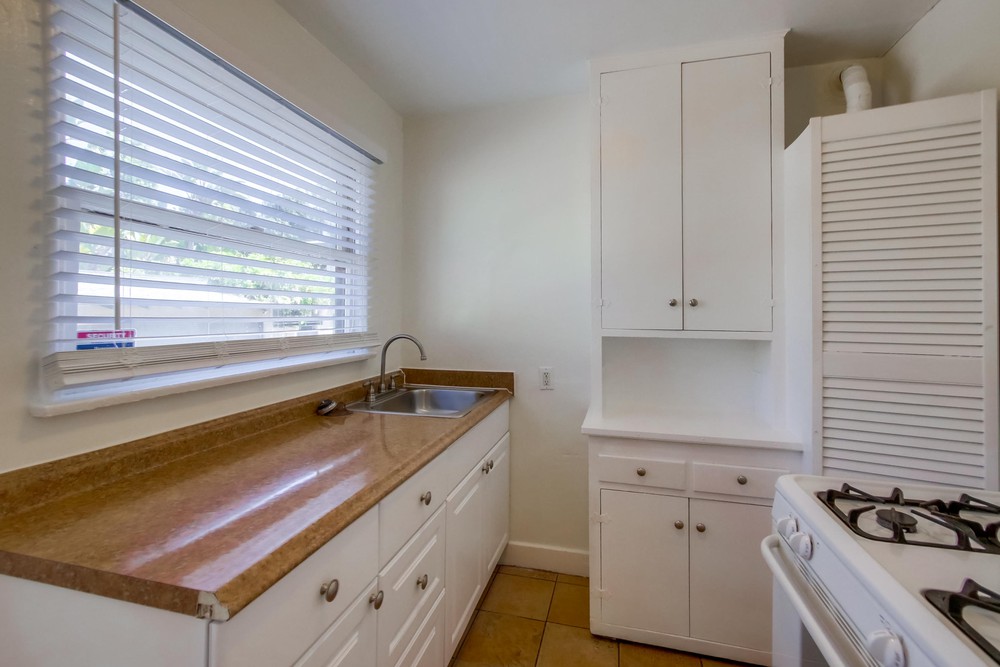 Virtual tour photo 34 of 41 for 2 Sixth Ave #3523