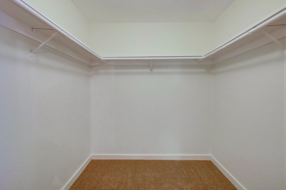 Virtual tour photo 40 of 41 for 2 Sixth Ave #3523
