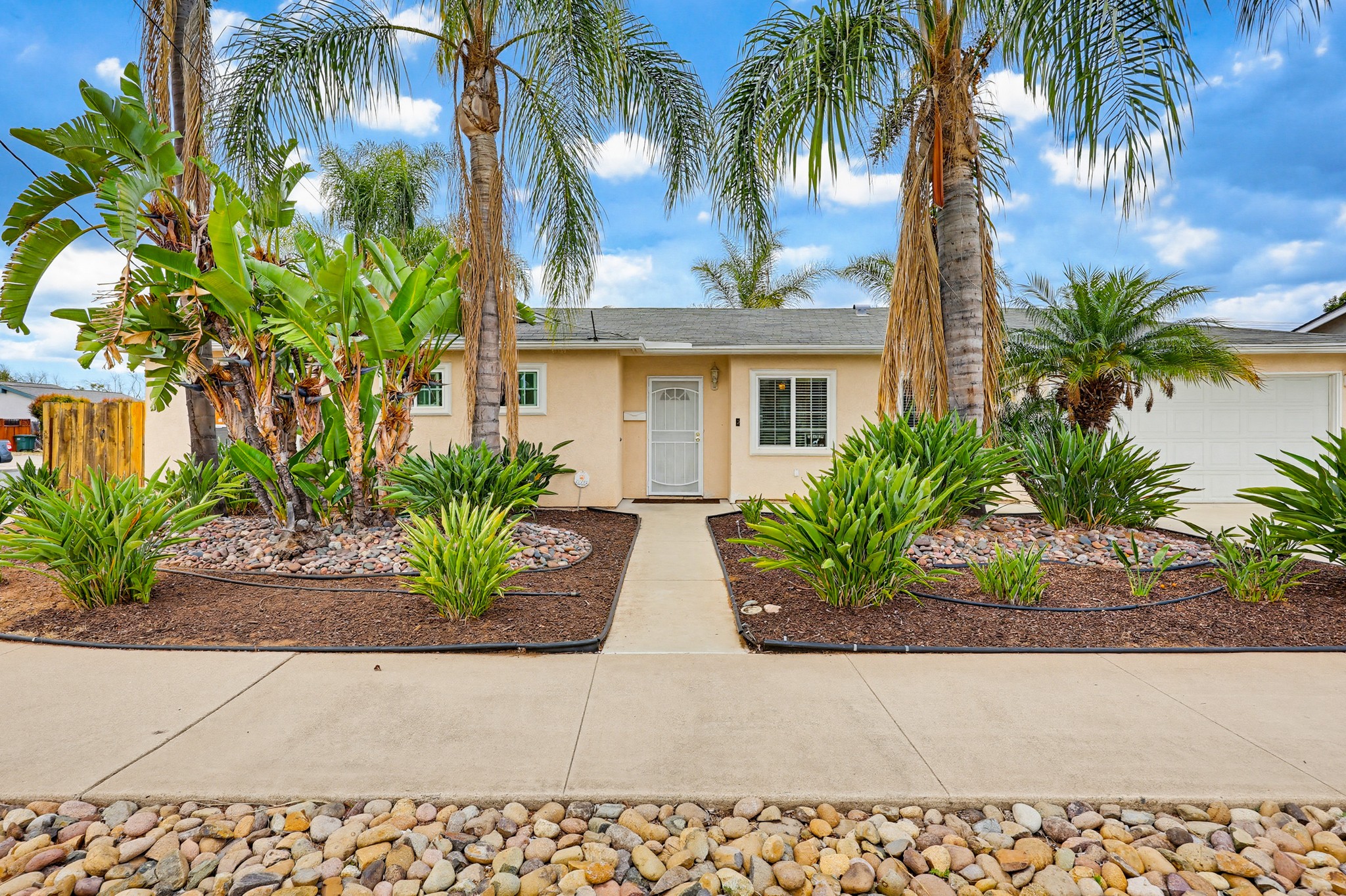 Virtual tour photo 4 of 53 for 200 Gull Pl