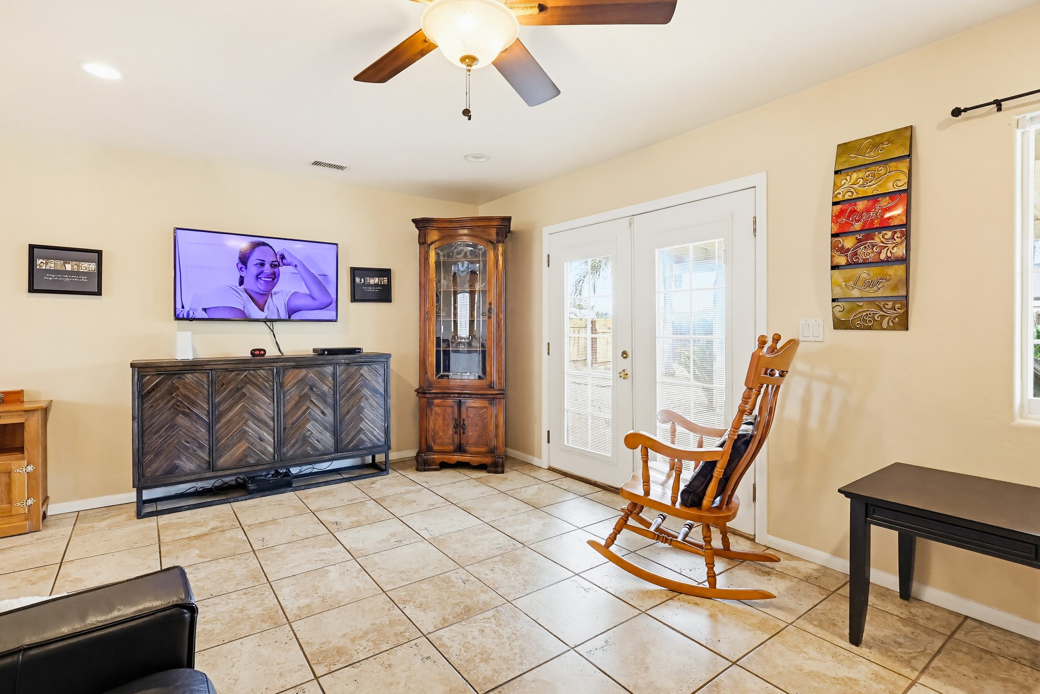 Virtual tour photo 7 of 53 for 200 Gull Pl