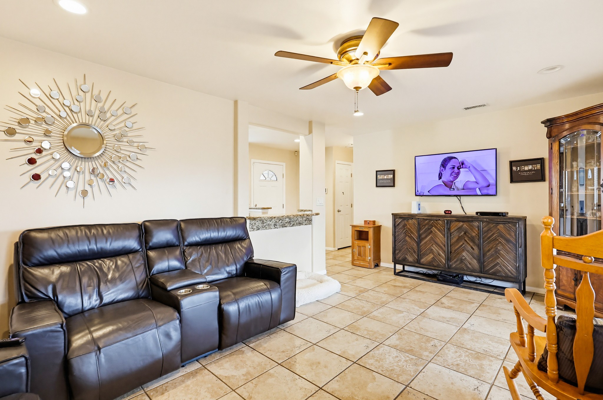 Virtual tour photo 10 of 53 for 200 Gull Pl
