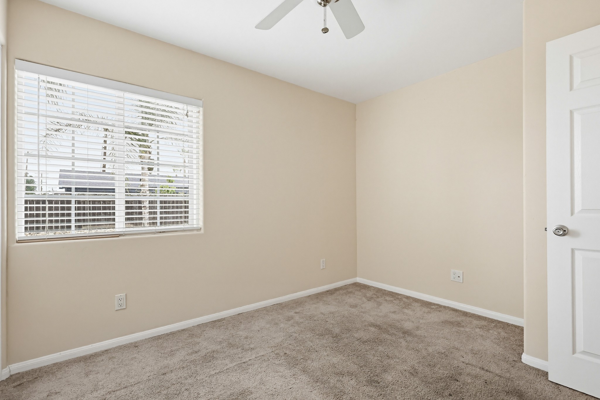 Virtual tour photo 29 of 53 for 200 Gull Pl