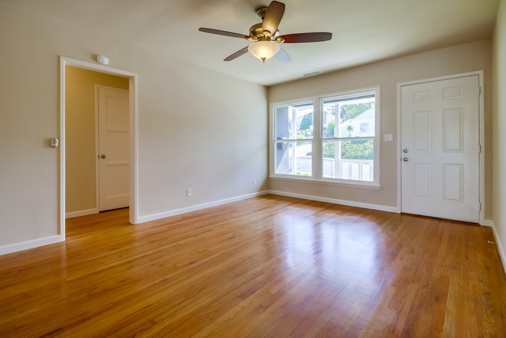 Virtual tour photo 10 of 48 for 2002 Parrot St