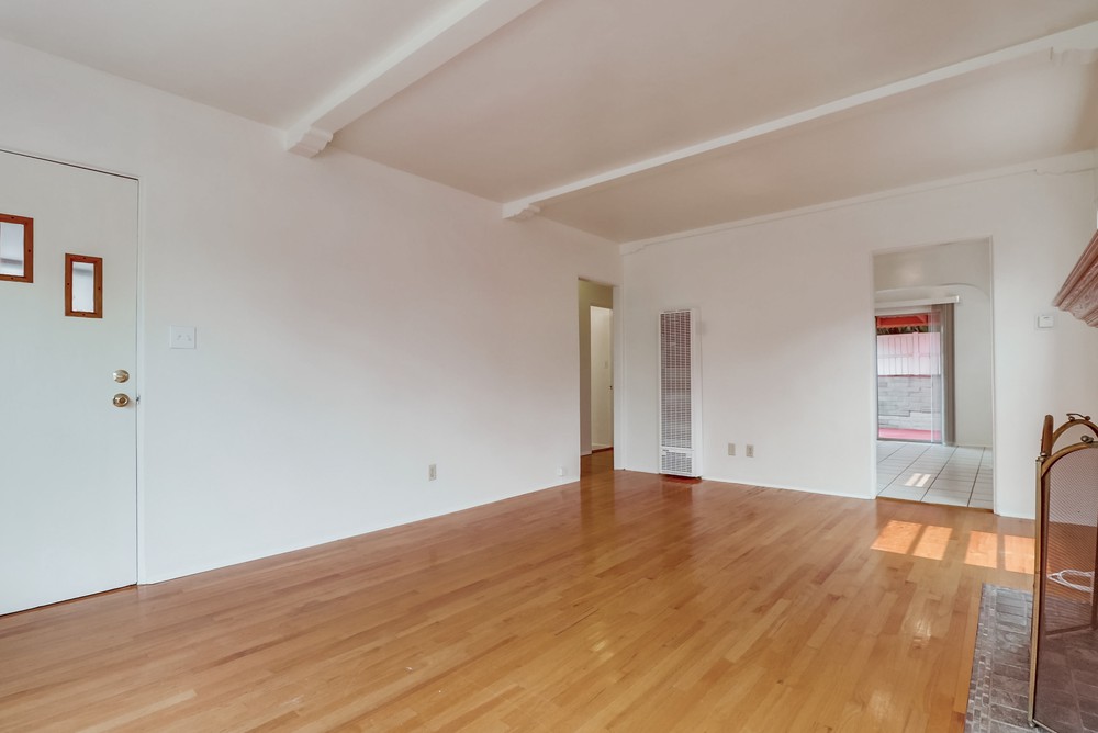 Virtual tour photo 8 of 35 for 2005 Ebers St