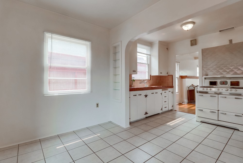 Virtual tour photo 13 of 35 for 2005 Ebers St