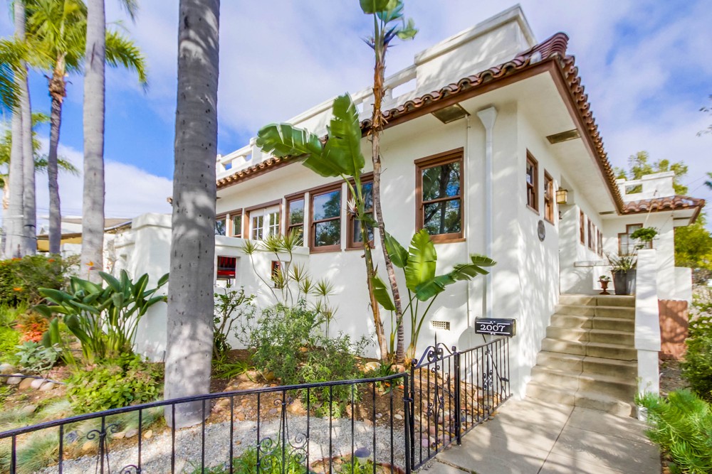 Virtual tour photo 9 of 93 for 2007 29th St