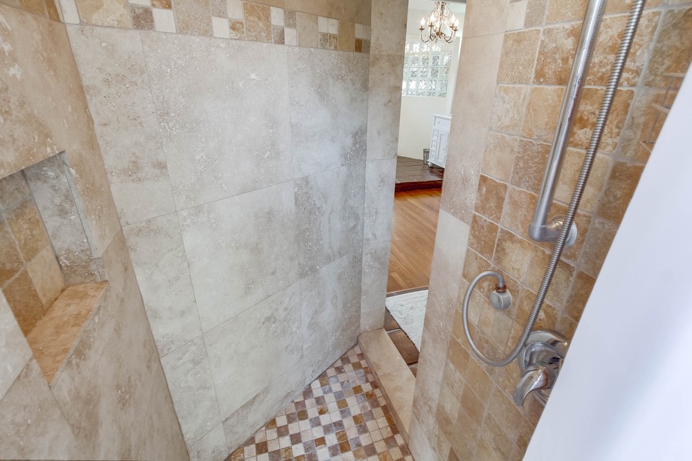 Virtual tour photo 53 of 93 for 2007 29th St