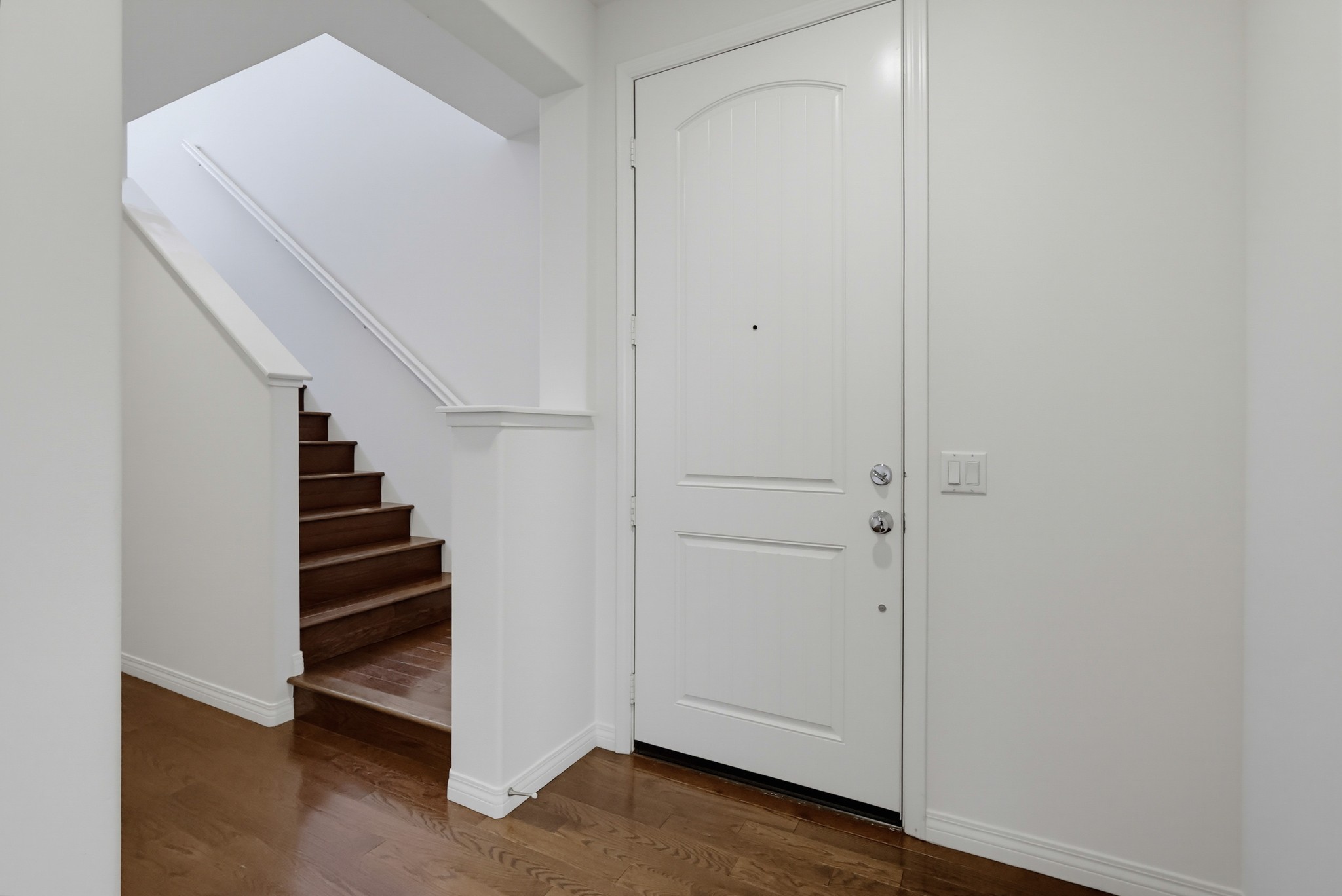 Virtual tour photo 7 of 84 for 201 Encanto Ln