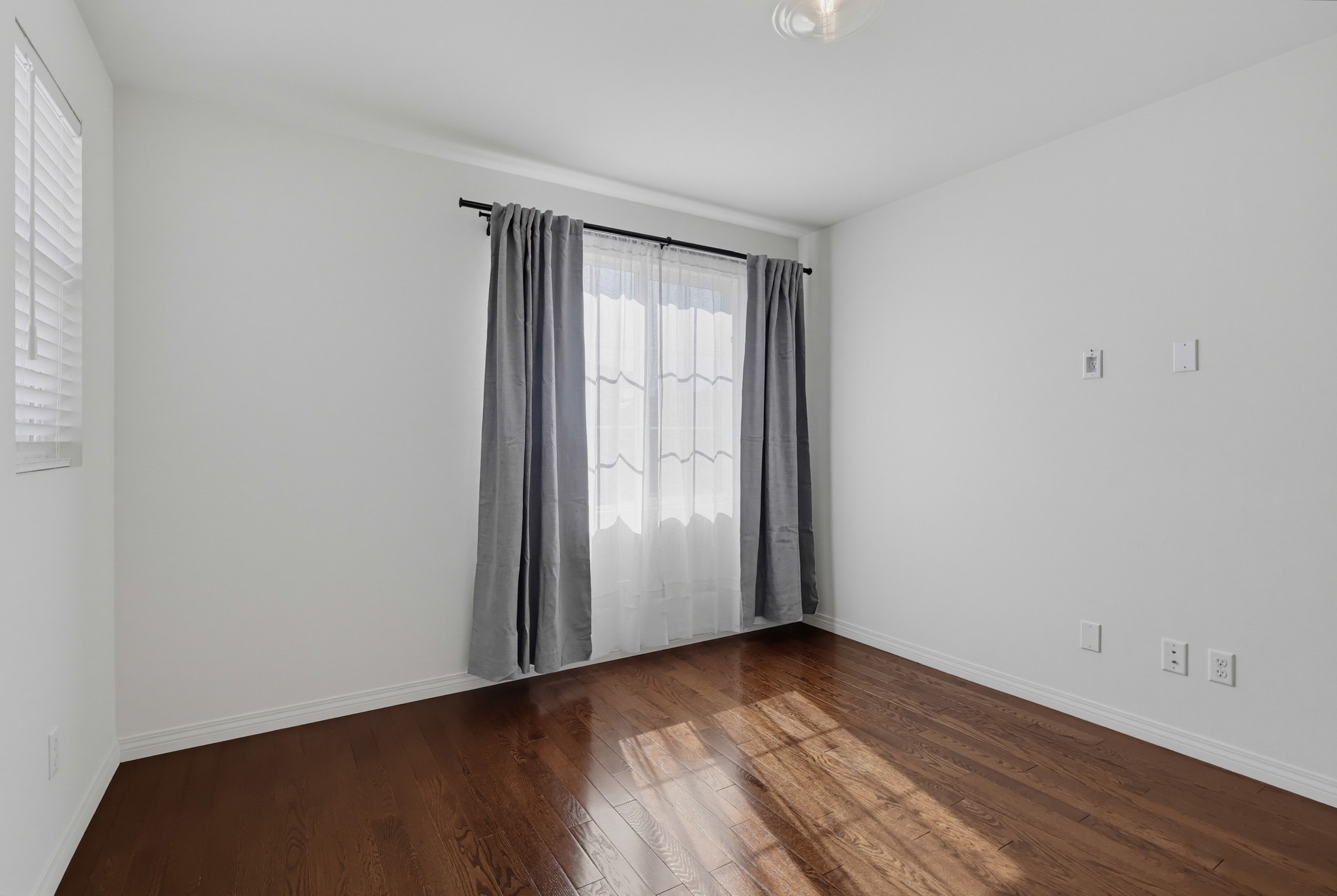 Virtual tour photo 42 of 84 for 201 Encanto Ln
