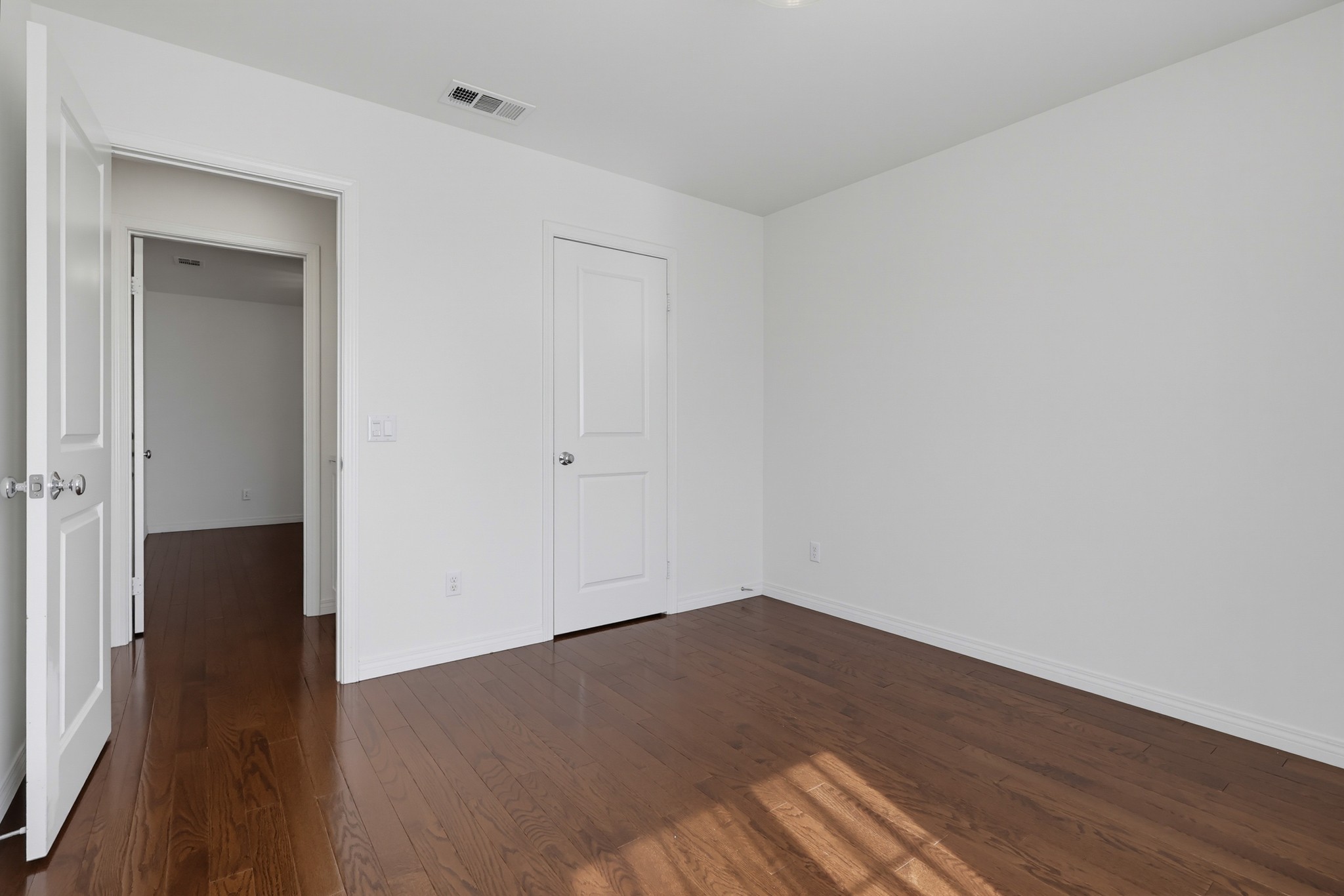 Virtual tour photo 44 of 84 for 201 Encanto Ln