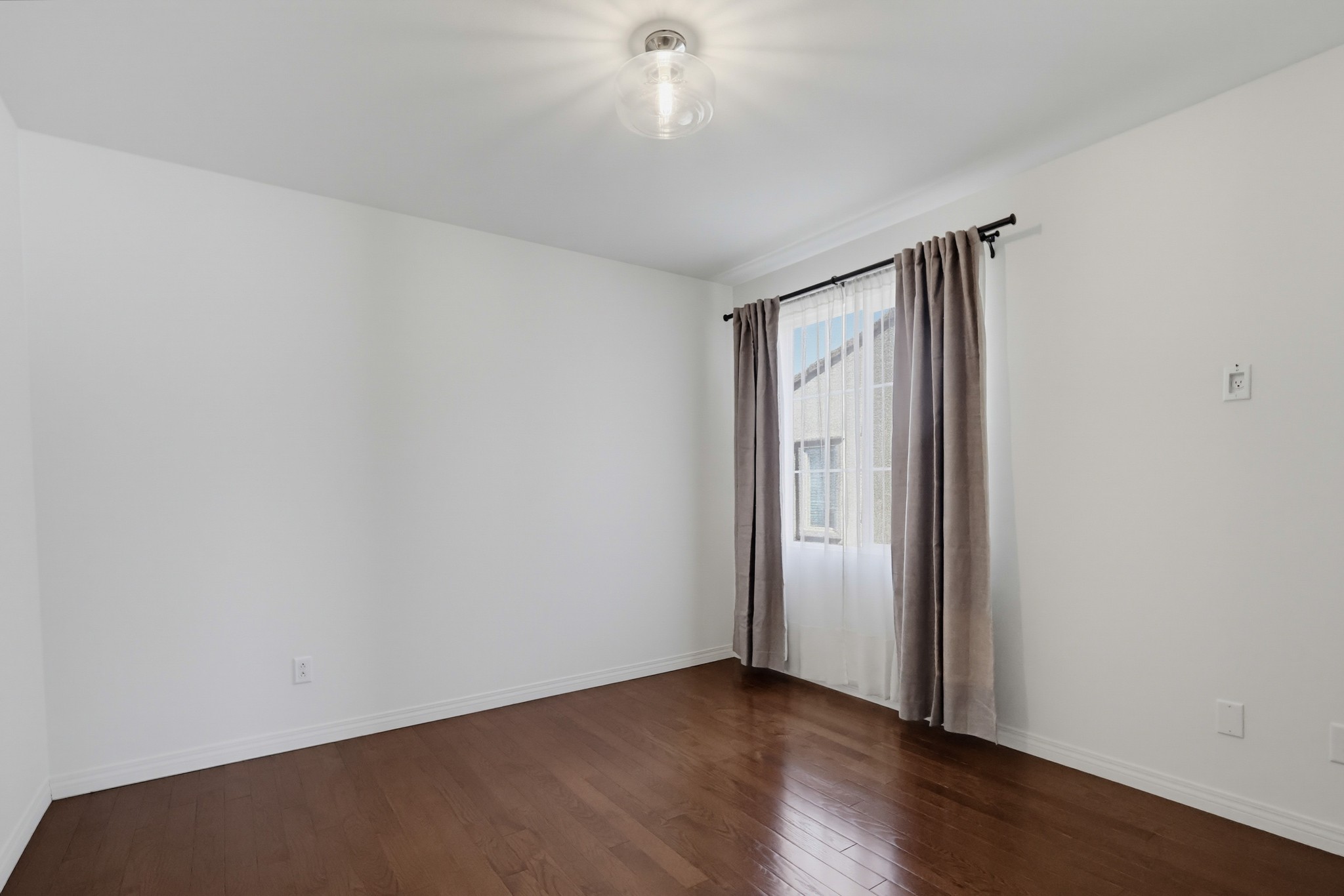 Virtual tour photo 46 of 84 for 201 Encanto Ln