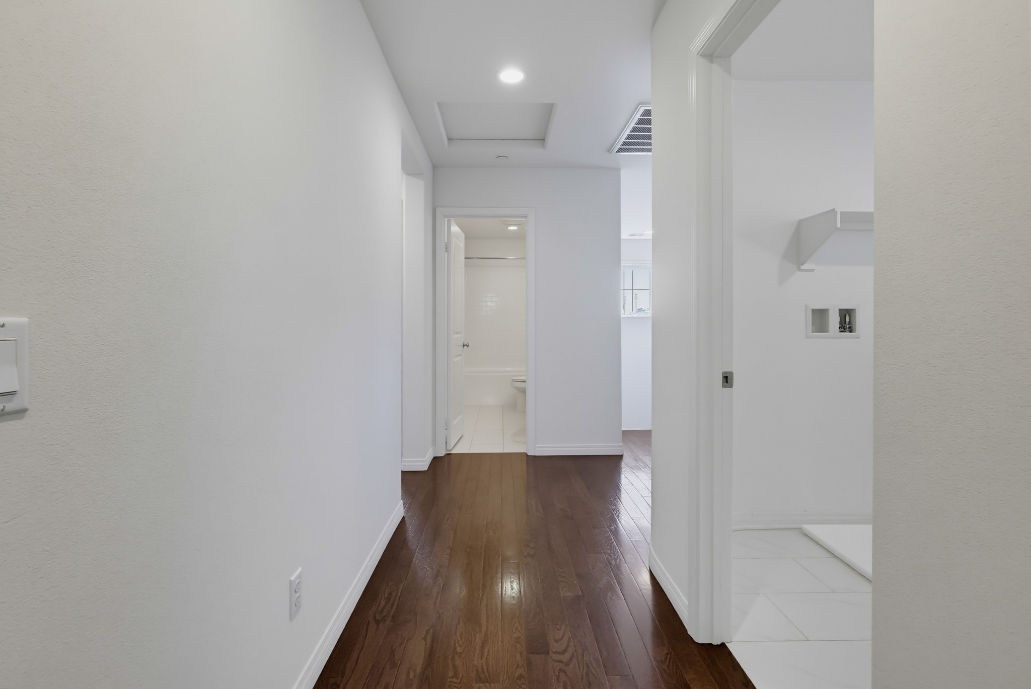 Virtual tour photo 52 of 84 for 201 Encanto Ln