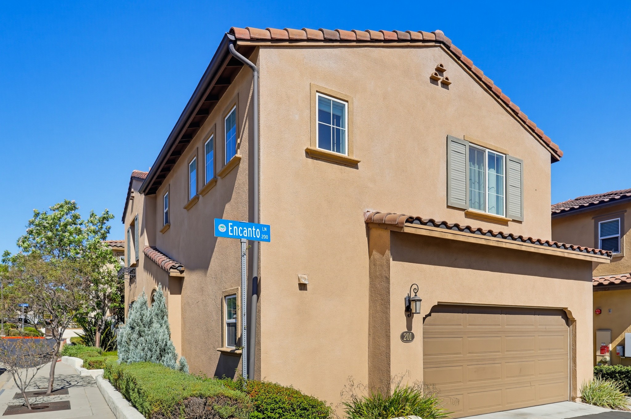 Virtual tour photo 76 of 84 for 201 Encanto Ln