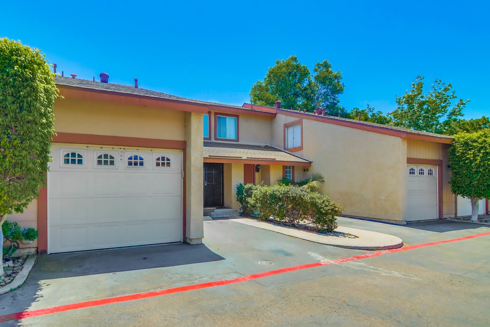 Virtual tour photo 4 of 45 for 2010 Cerrissa Ct