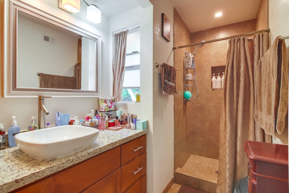 Virtual tour photo 32 of 45 for 2010 Cerrissa Ct