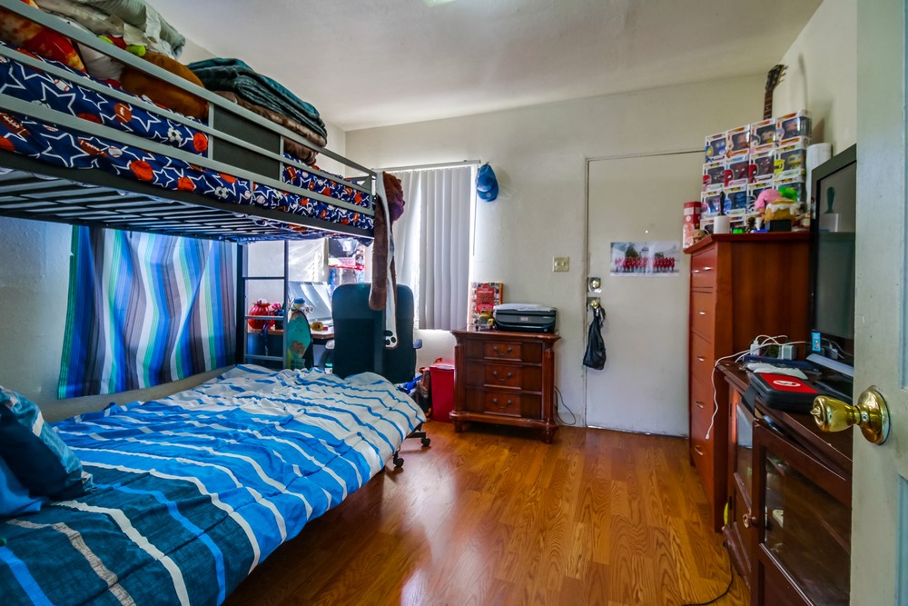 Virtual tour photo 18 of 33 for 2014 Irving Ave