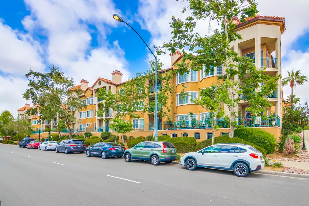 Virtual tour photo 1 of 37 for 2020 Camino De La Reina ste 314