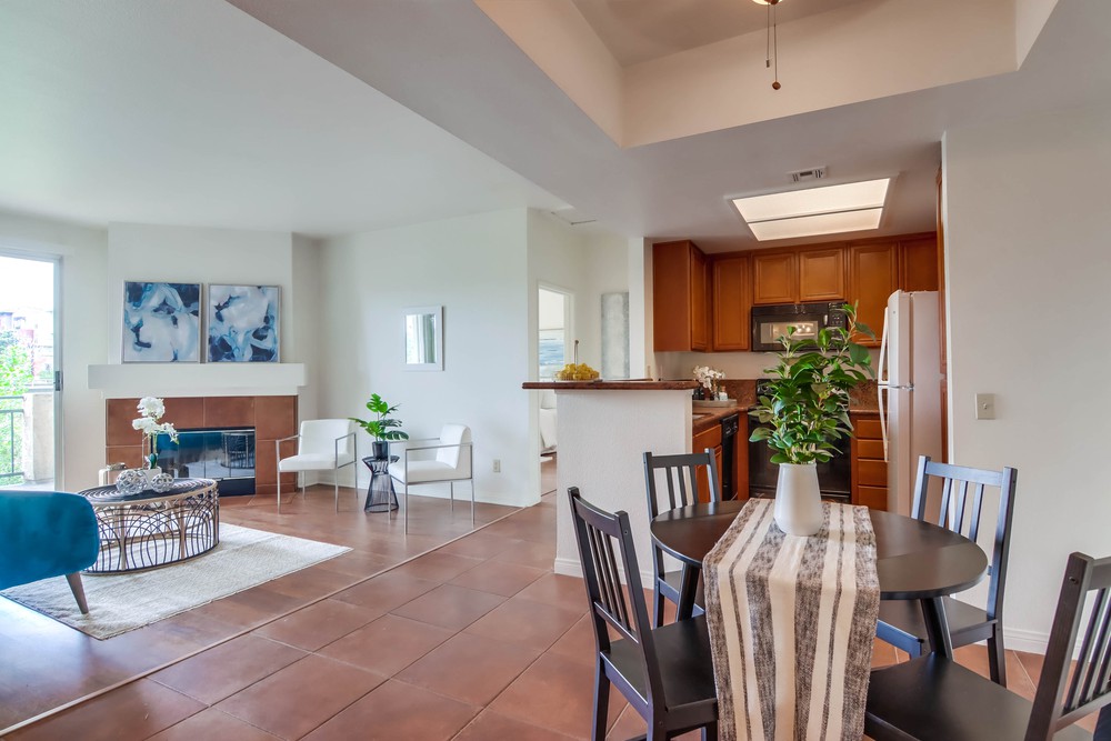 Virtual tour photo 7 of 37 for 2020 Camino De La Reina ste 314