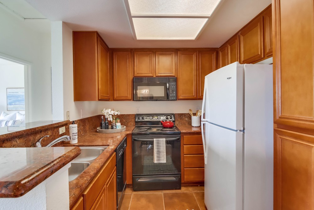 Virtual tour photo 19 of 37 for 2020 Camino De La Reina ste 314