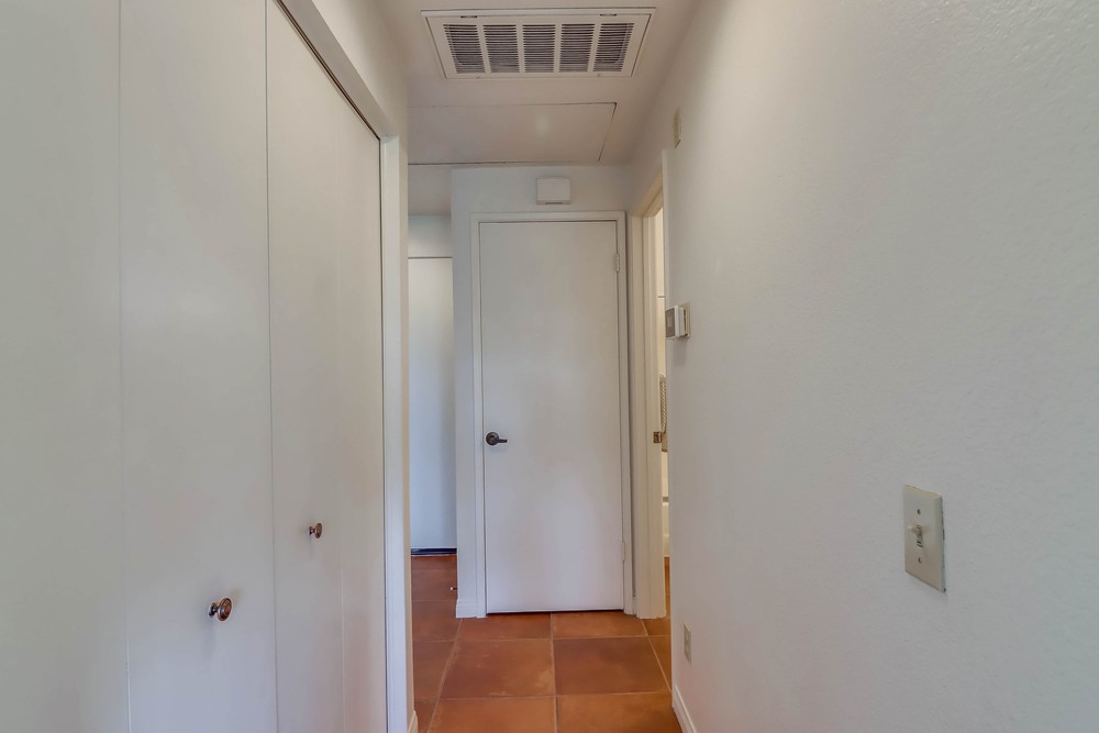 Virtual tour photo 25 of 37 for 2020 Camino De La Reina ste 314