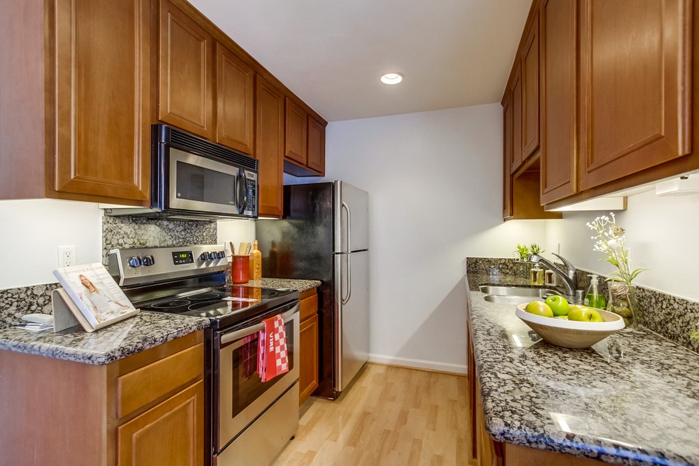 Virtual tour photo 13 of 25 for 2020 Diamond St #13