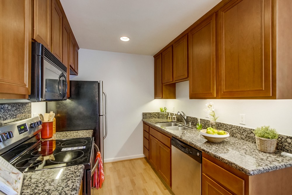 Virtual tour photo 14 of 25 for 2020 Diamond St #13