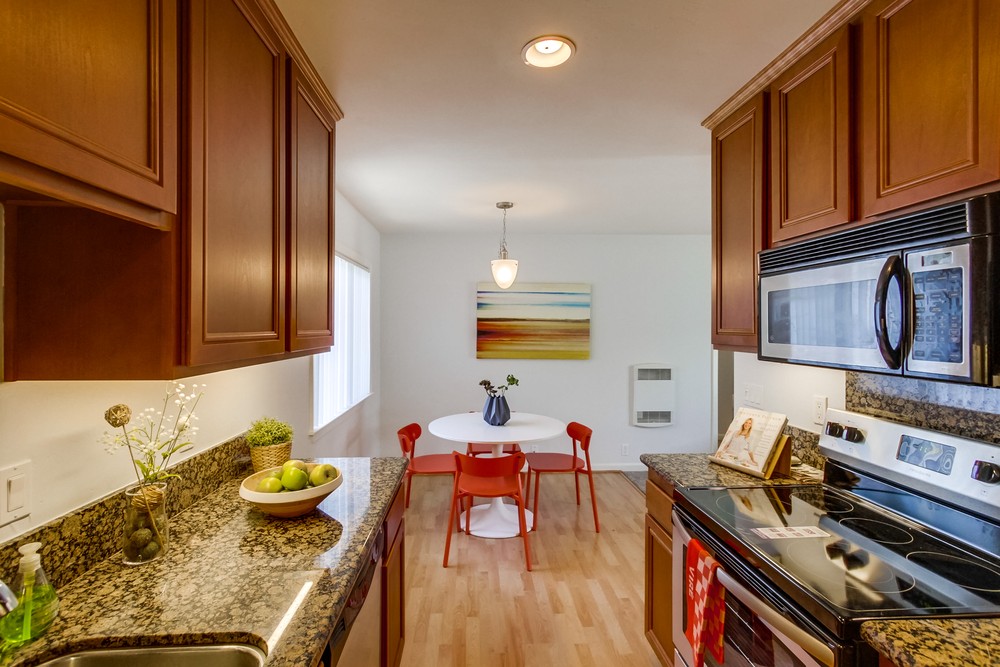 Virtual tour photo 15 of 25 for 2020 Diamond St #13