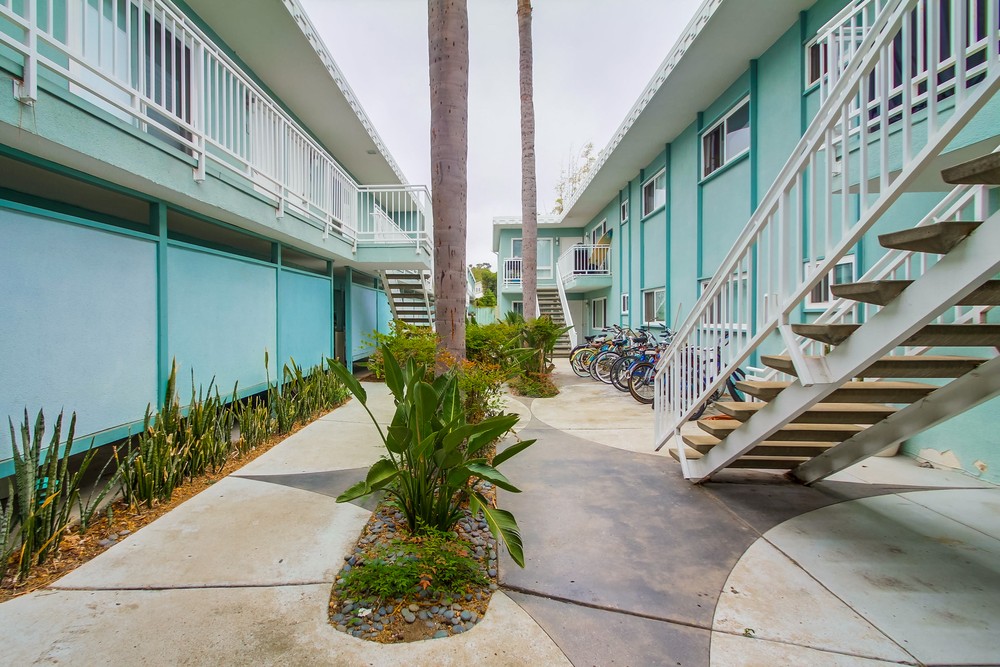 Virtual tour photo 7 of 29 for 2020 Diamond St