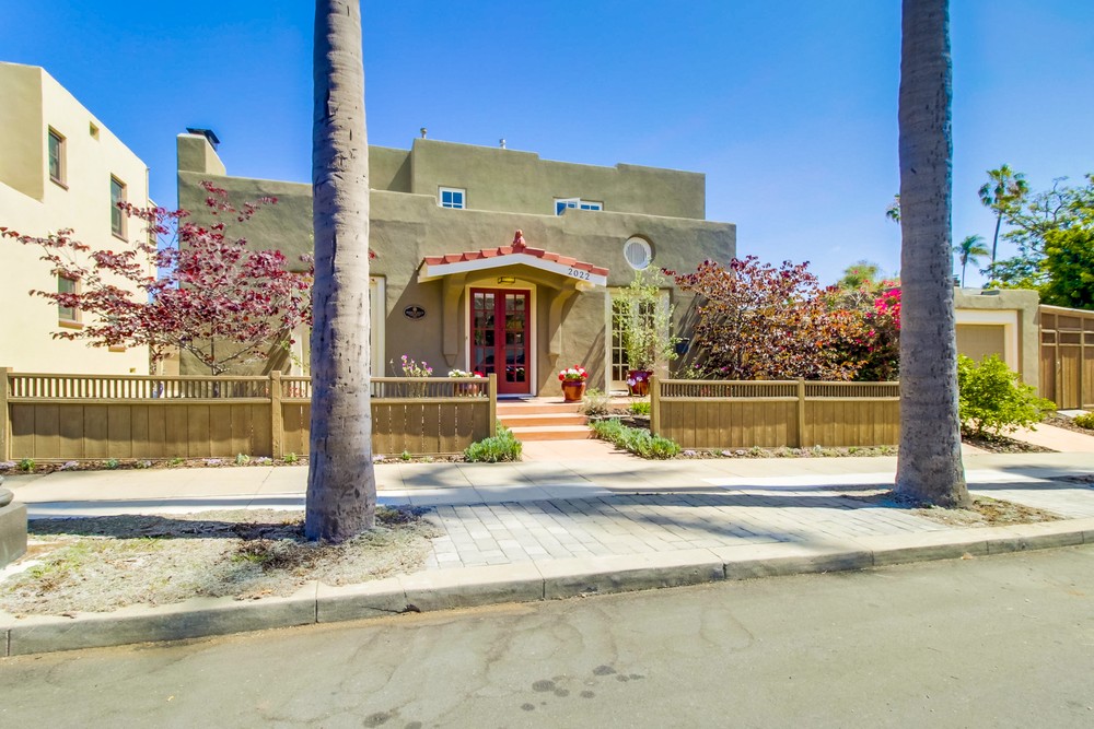 Virtual tour photo 3 of 58 for 2022 Hickory St