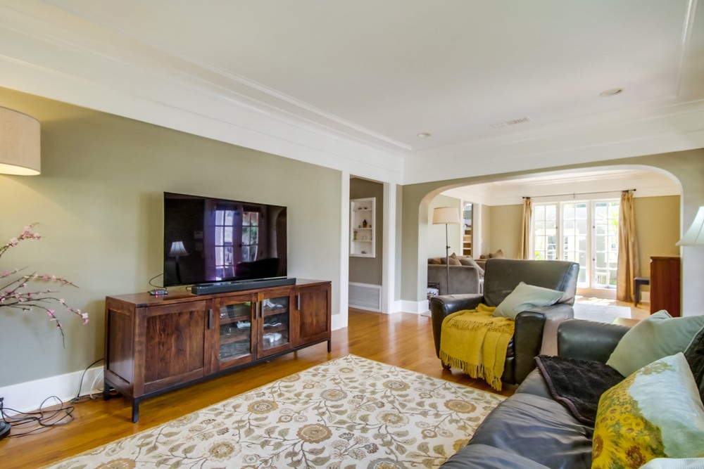 Virtual tour photo 15 of 58 for 2022 Hickory St