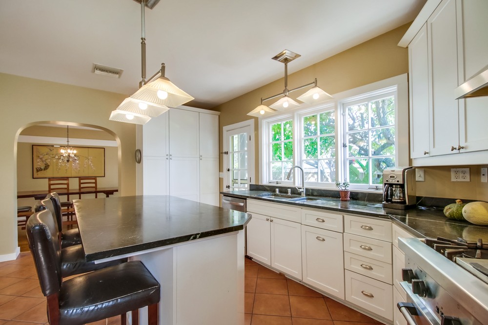 Virtual tour photo 24 of 58 for 2022 Hickory St
