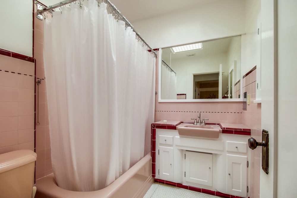 Virtual tour photo 27 of 58 for 2022 Hickory St
