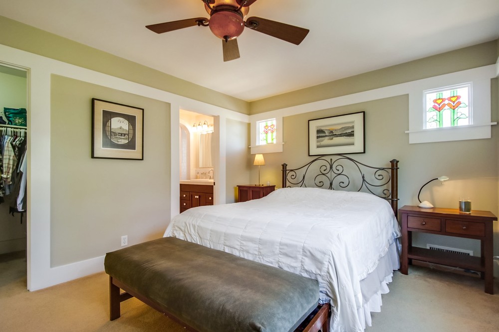Virtual tour photo 32 of 58 for 2022 Hickory St