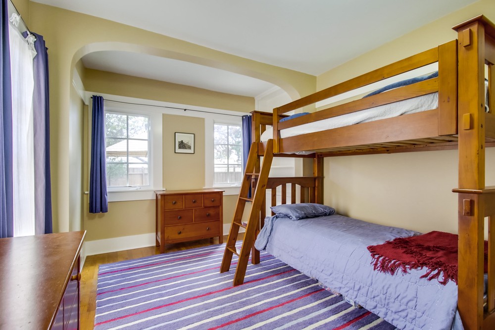Virtual tour photo 36 of 58 for 2022 Hickory St