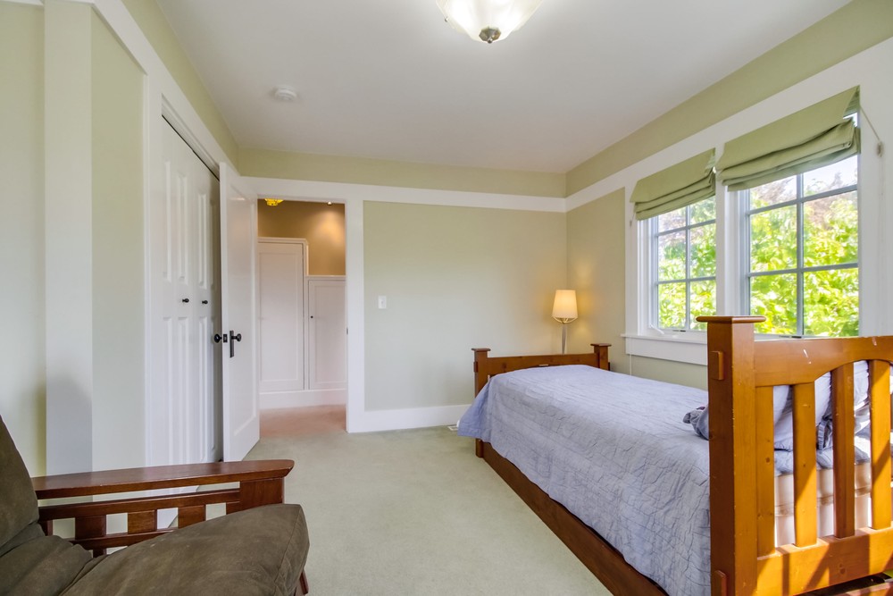 Virtual tour photo 40 of 58 for 2022 Hickory St