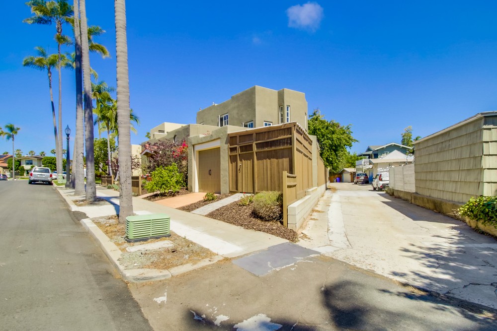 Virtual tour photo 59 of 58 for 2022 Hickory St