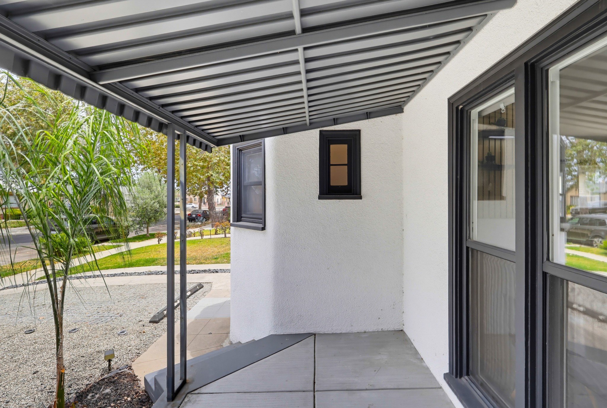 Virtual tour photo 8 of 94 for 2022 W 77th St