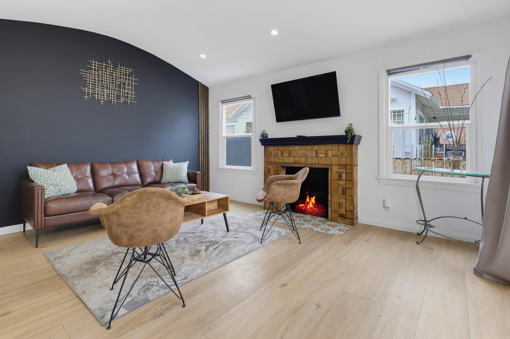 Virtual tour photo 11 of 94 for 2022 W 77th St